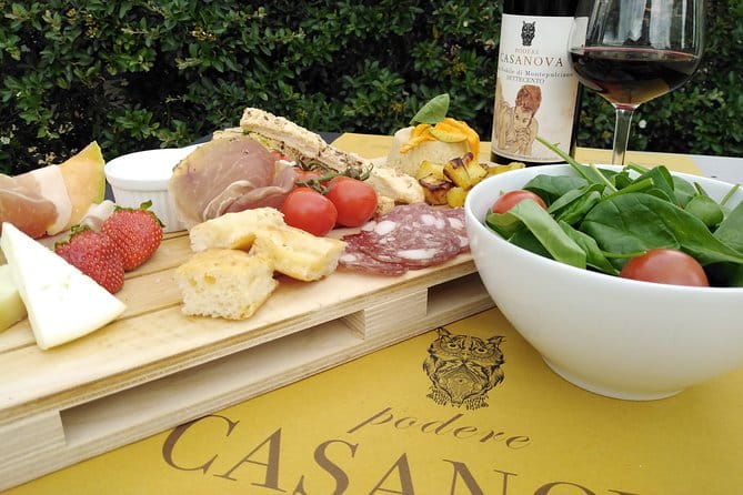 Enjoy a meal with wine tasting in the vineyard of Podere Casanova - Who Will Love This Experience?