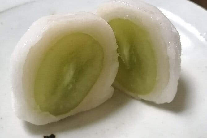 Enjoy a Tea Ceremony in a Beautiful Garden - Key Points