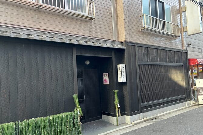 Enjoy Private Talking With a Geisha at Lunch Tokyo, Tea Ceremony - Authentic Matcha Tea Ceremony