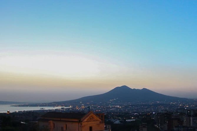 Enjoying Naples by car and by walking with stop at Cameo factory! - Who Is This Tour Best For?