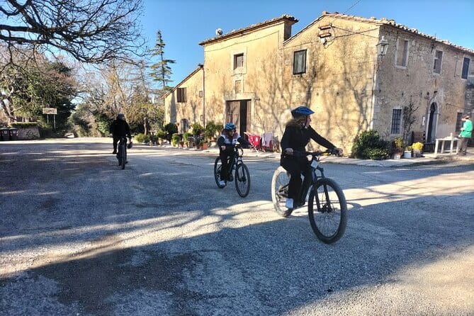 Enobike tour to Lake Corbara and Titignano Castle - FAQ