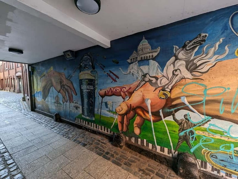 Entdecken Sie Belfast- Deutschsprachige Walking tour - Price and Logistics: How to Make It Work