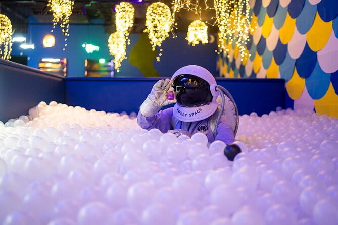 Entrance to the Sweet Space Museum in Madrid - Introducing the Sweet Space Museum in Madrid