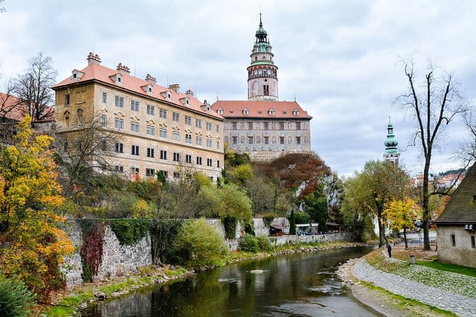 eský Krumlov: Renaissance Pearl of Southern Bohemia - 11 hour Private Day Trip - Dining with a View