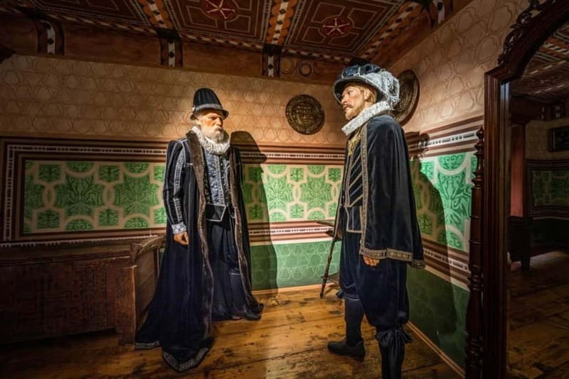 eský Krumlov: Wax Museum Entry Ticket - The Interactive and Sensory Experience