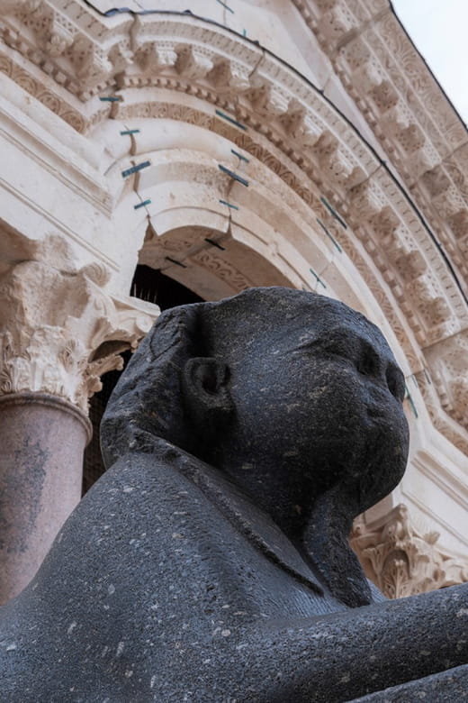 Essential Diocletian's Palace Tour for First-Time Visitors - Discovering Split’s Core: An In-Depth Tour of Diocletian’s Palace