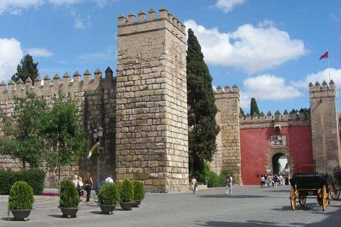 Essential Monumental Guided Tour in Seville - Exploring Seville’s Architectural Gems: Alcazar & Cathedral in Depth
