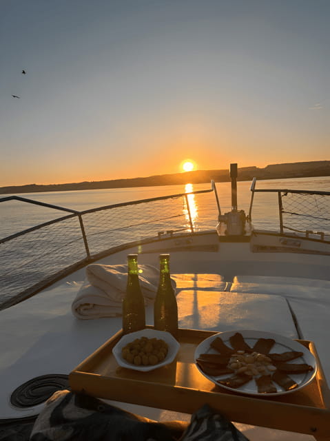 Estepona: Dolphin Searching Sunset Cruise with Drink & Snack - FAQ
