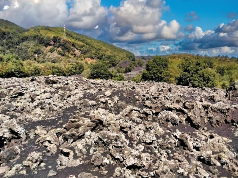 Etna Lava Flow 1992 Aci Trezza boat tour dinner family home - Exploring the Heart of Sicily: Etna Lava Flow 1992 Aci Trezza Boat Tour and Family Dinner