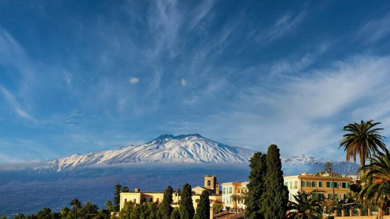 Etna Lava Flow 1992 Aci Trezza boat tour dinner family home - Who Will Love This Tour?