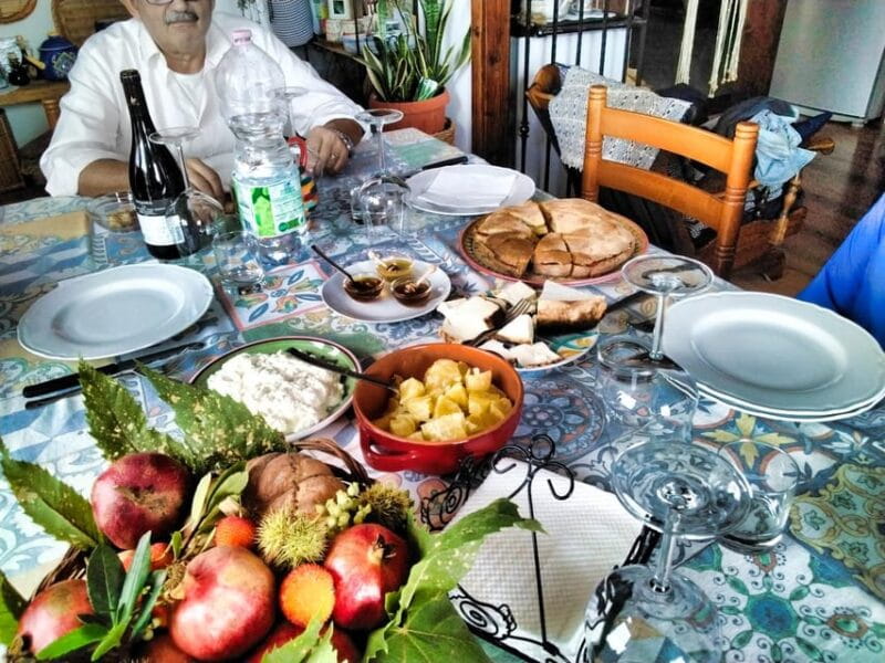Etna Lava Flow 1992 Aci Trezza boat tour dinner family home - FAQ