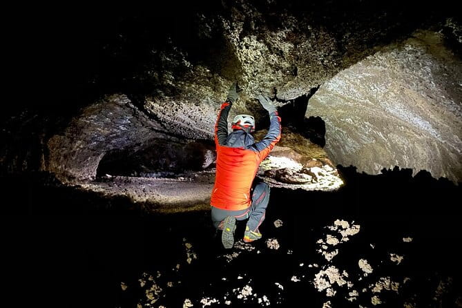 Etna private tour in 4x4 & Sicilian food farm experience - Key points / Takeaways