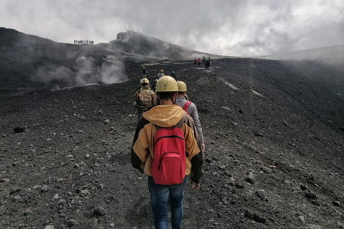Etna Trekking High Altitude For Small Groups - Exploring the volcanic landscape of Mount Etna
