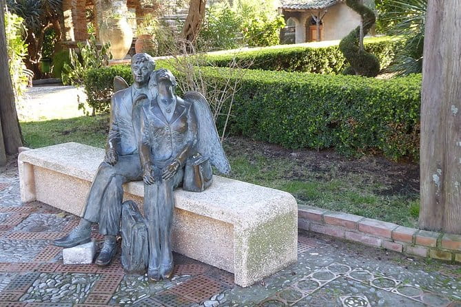 ETNA & WINE, TAORMINA TOUR FD from CATANIA (GUIDE and LUNCH Included) - FAQ