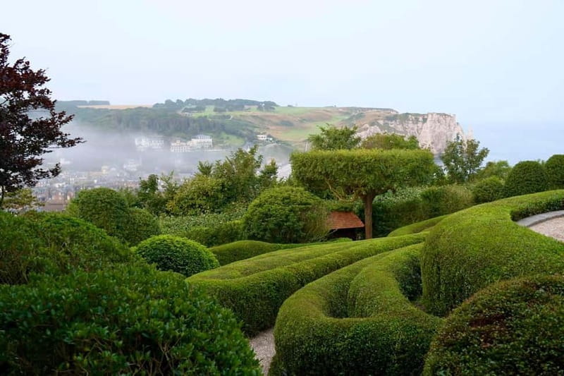 Etretat - Garden of Etretat & Cliffs - Voyage Privé - Discovering Hidden Treasures and Norman Villages