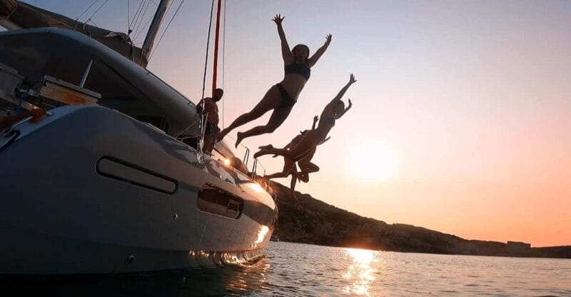 Evening Catamaran Charter - Who Would Love This Cruise?