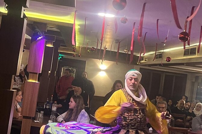 Evening Dinner Nile Cruise in Cairo With Private Transport - Dining and Entertainment