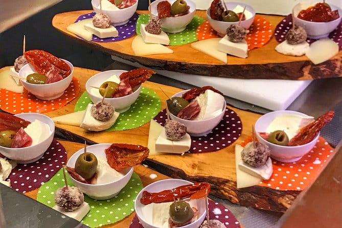 Evening Flavors of Naples: Guided Food Tour and Wine Tasting - FAQ