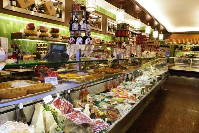 Evening Food Tour With Wine Tasting in Milan - Flexible Sampling Menu Options