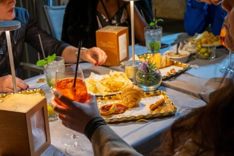 Evening Vespa Sidecar Tour with Gourmet Pizza Tasting - Key points / Takeaways