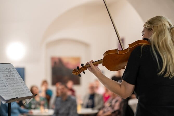 Everything Czech Ve eské - Exclusive Czech Cultural Evening - Introduction to Everything Czech Ve eské - An Authentic Night in Prague