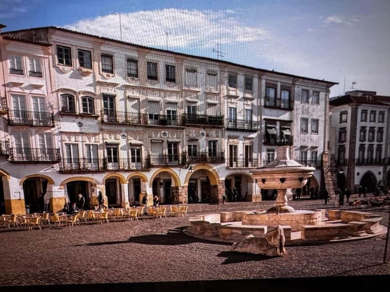 Évora & Monsaraz : Charm and Chill with a Touch of Thrill - Starting in Lisbon: The Gateway to History and Charm