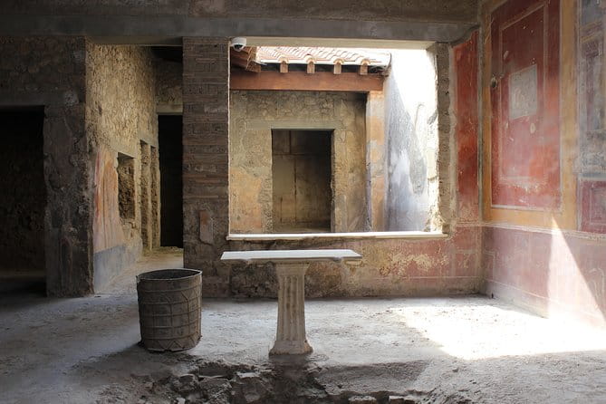 Excavations of Pompeii. Tourist guide and skip-the-line ticket - The Sum Up