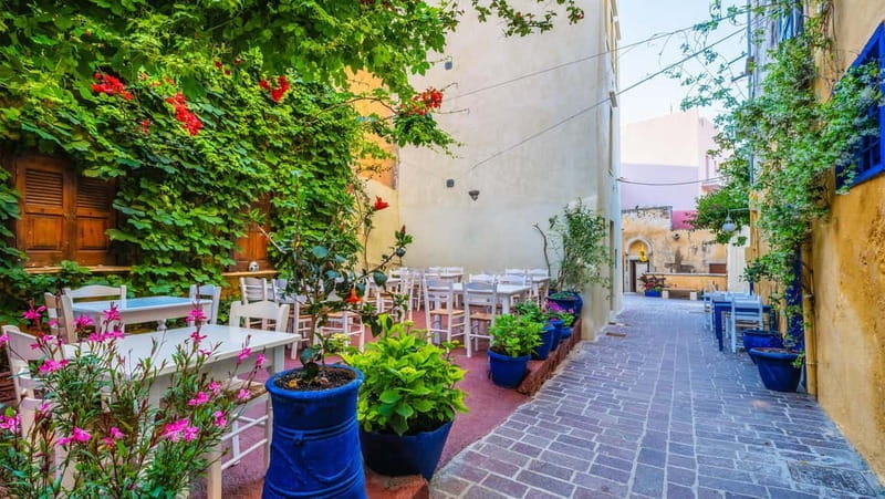 Exclusive Athens Tour From the Acropolis to Mount Lycabettus - Entering Athens in Style: The Private Tour Experience