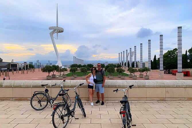 Exclusive Barcelona Bicycle Food tour: 6 neighbourhoods + food - Exploring El Raval and Sant Antoni