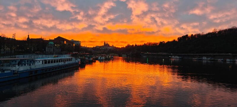 Exclusive Christmas cruise with Christmas Eve buffet - The Festive Atmosphere and Live Carols