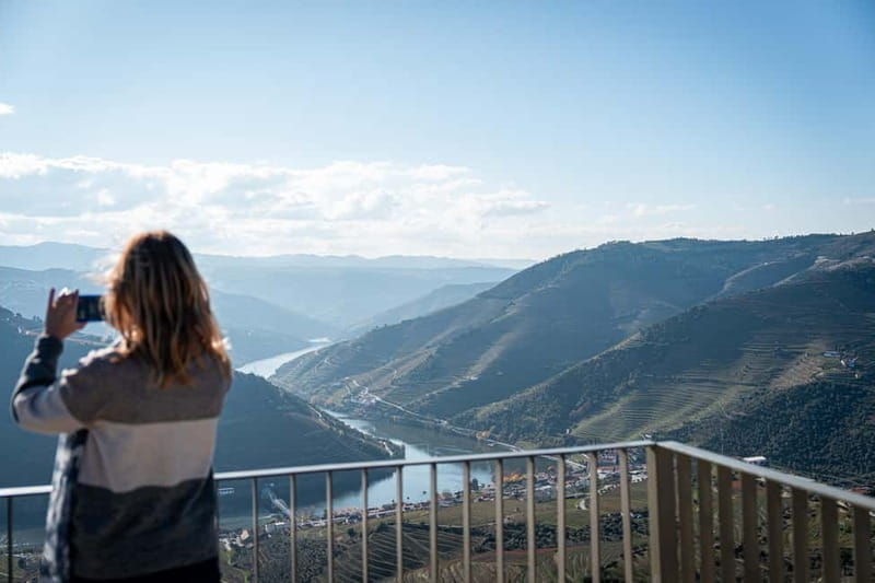 Exclusive Douro Valley: 3 Wineries, 9 Wine Tastings & Lunch - Entering the Douro: A Visual Feast