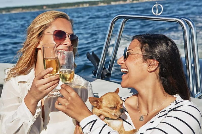 Exclusive tour of Ischia: sail among secret bays, thermal springs, and nature - Exploring Ischia from the Water: An Authentic and Dynamic Experience