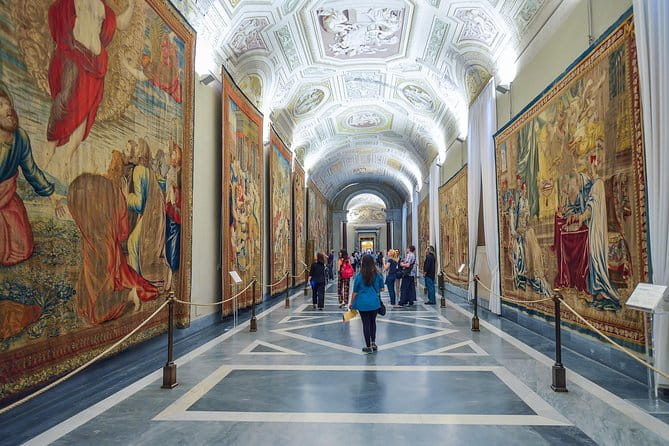 Exclusive Vatican Museum, Sistine Chapel, Underground Catacombs Tour and Tickets - Entering Vatican City: An Intimate Approach to a Crowded Hotspot