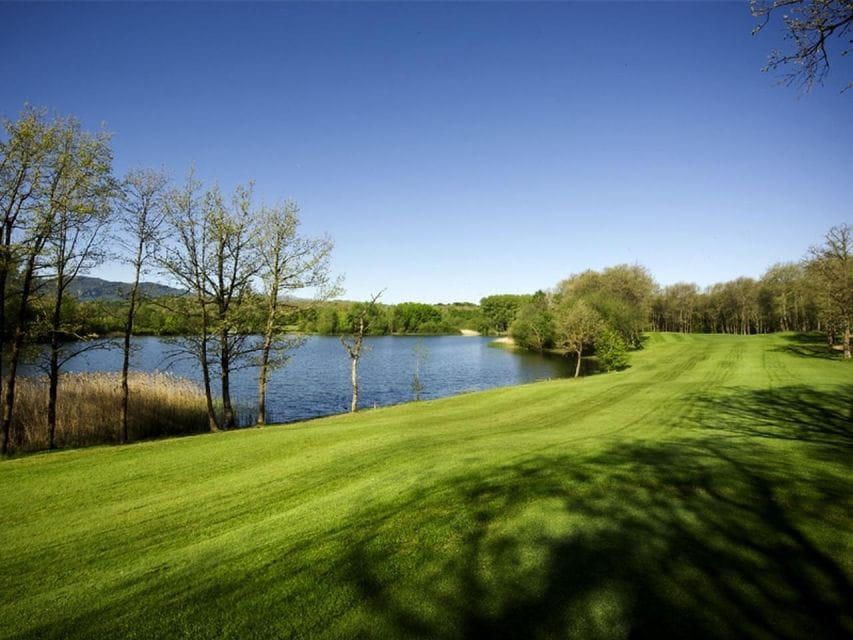 Exclusive Vineyard Golf: La Rioja and Basque Country - Winery Visits and Tastings