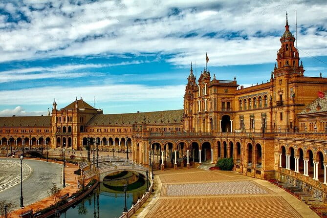 Excursion from Malaga to Seville with tickets to the Real Alcázar - Key points / Takeaways