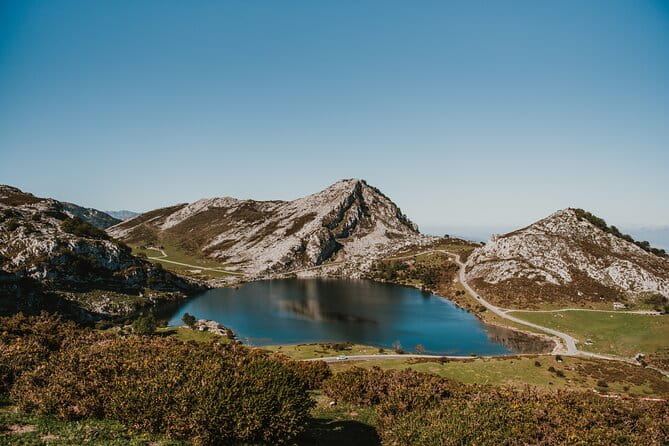 Excursion to Lakes of Covadonga and Cangas de Onís from Gijón - Exploring the Covadonga Lakes: Nature’s Masterpiece
