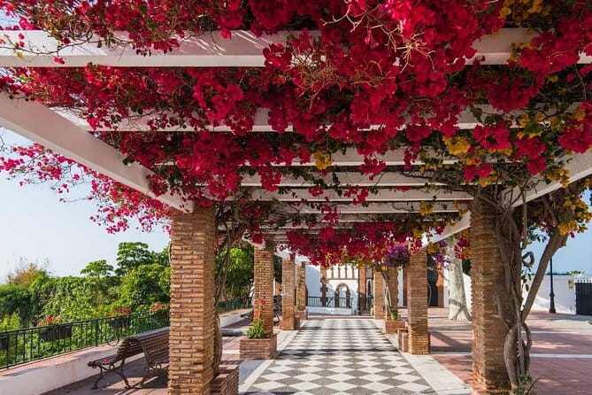 Excursion to Nerja & Frigiliana. - Discovering the Charm of Frigiliana and Nerja