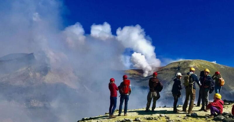 Excursion to summit craters with lunch and wine tour - Key points / Takeaways