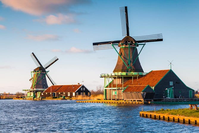 Excursion to the mills of Zaanse Schans - A Deep Dive into the Zaanse Schans Windmills Tour