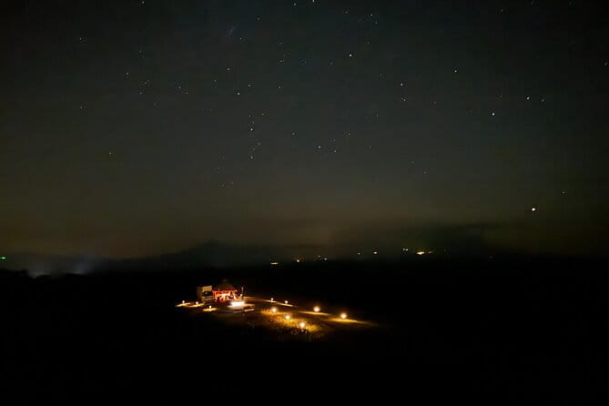 Experience a Starry Sky and Drinks in Millennium Grassland - Marveling at the Stunning Starry Sky
