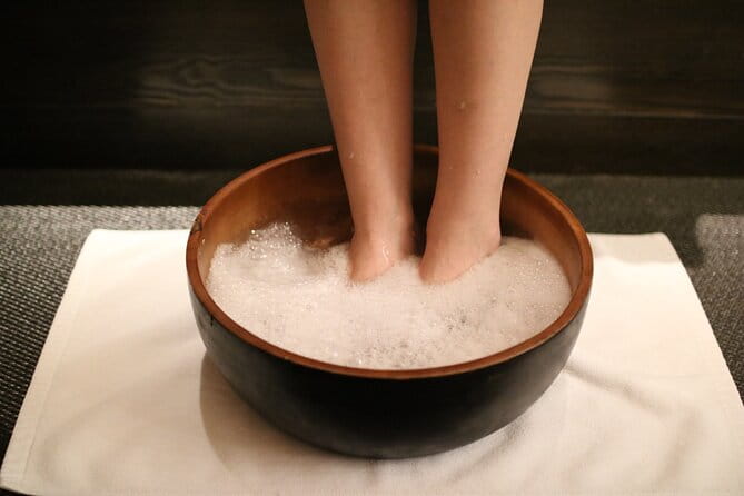 Experience Award-Winning Spa Treatments in Downtown Tokyo - Booking and Availability