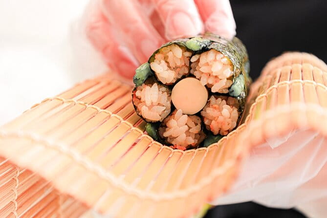 Experience Calligraphy and Decorative Sushi Roll in Tokyo - Explore the Accessibility of the Experience