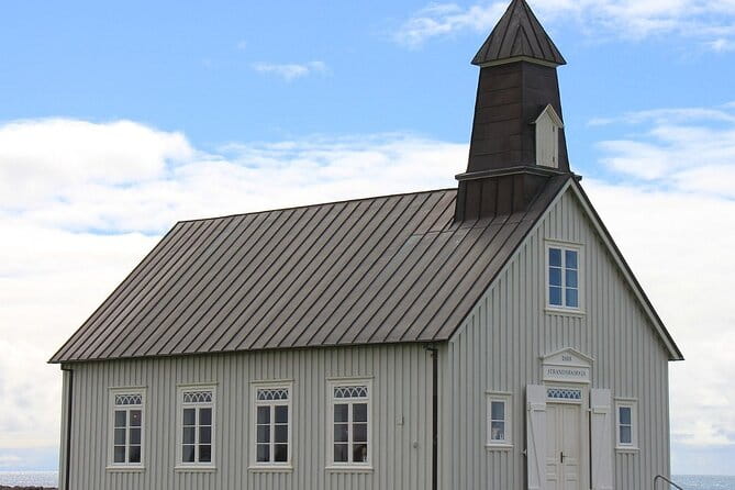 Experience Countryside of Iceland by Horseback Riding - Key Points