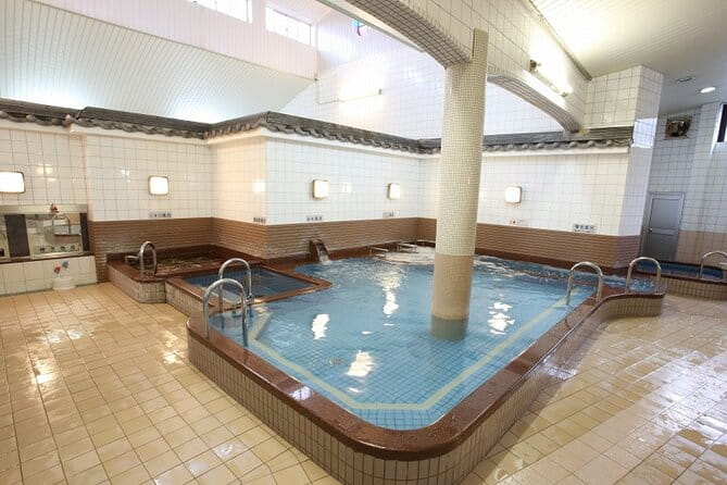 Experience Japanese Sento Culture at Funaoka Onsen in Kyoto - Embracing Japanese Bathing Etiquette