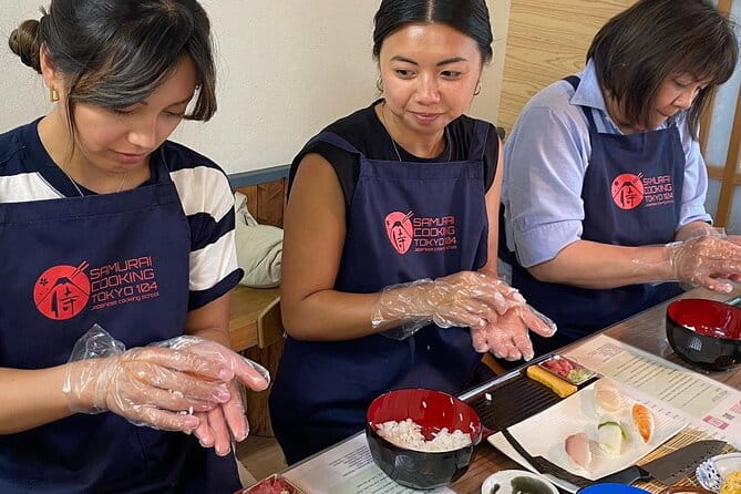 Experience Sushi Making Class in Tokyo - Instructor Expertise and Authentic Techniques