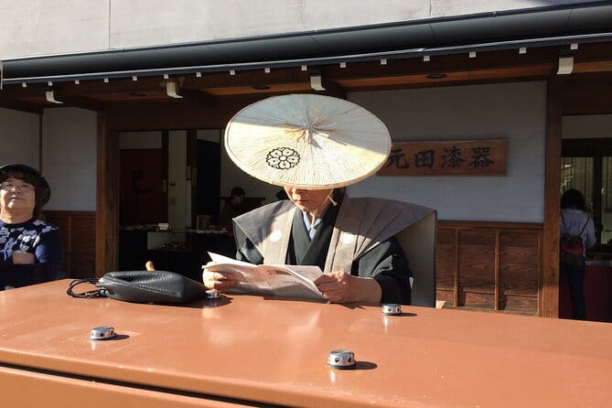 EXPERIENCE TAKAYAMA OLD TOWN & MORNING MARKETS in 1 Hour! - Taking in the Local Culture