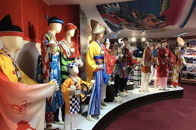 Experience the Energy of Kochi: Sunday Market Tour Includes Kochi Castle - Inclusions and Accessibility