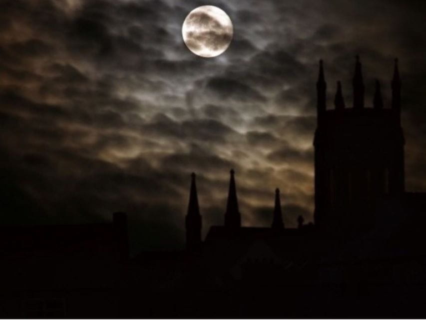 Experience-Tour: the Old Turmerin and Her Mysterious Stories - Key Points