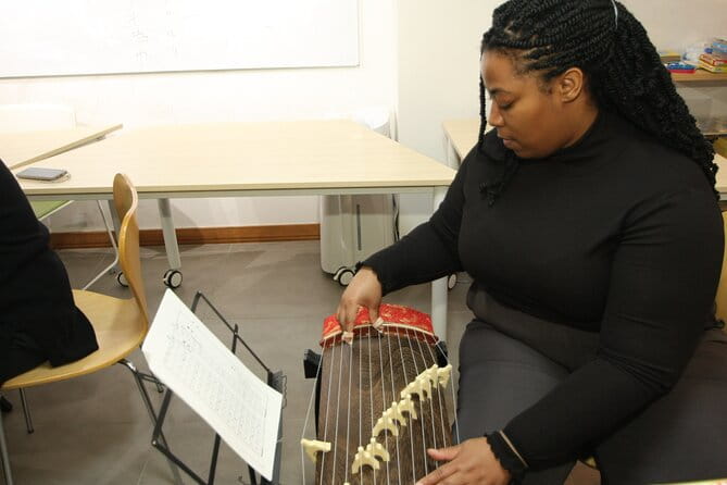 Experiential Lesson of the Japanese Instrument Koto - Accessibility and Participation Details