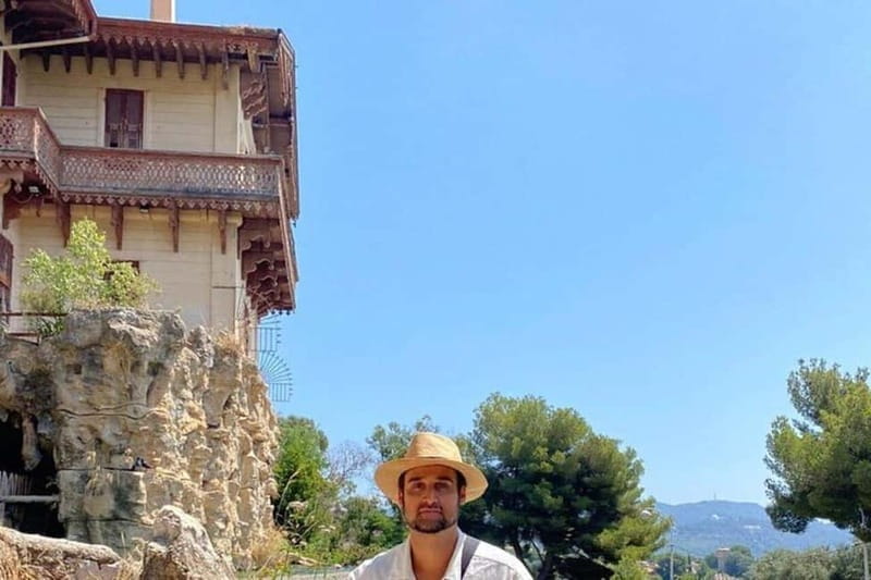 Explore Èze and the Côte dAzur in a Renault Mégane E-Tech" - FAQ